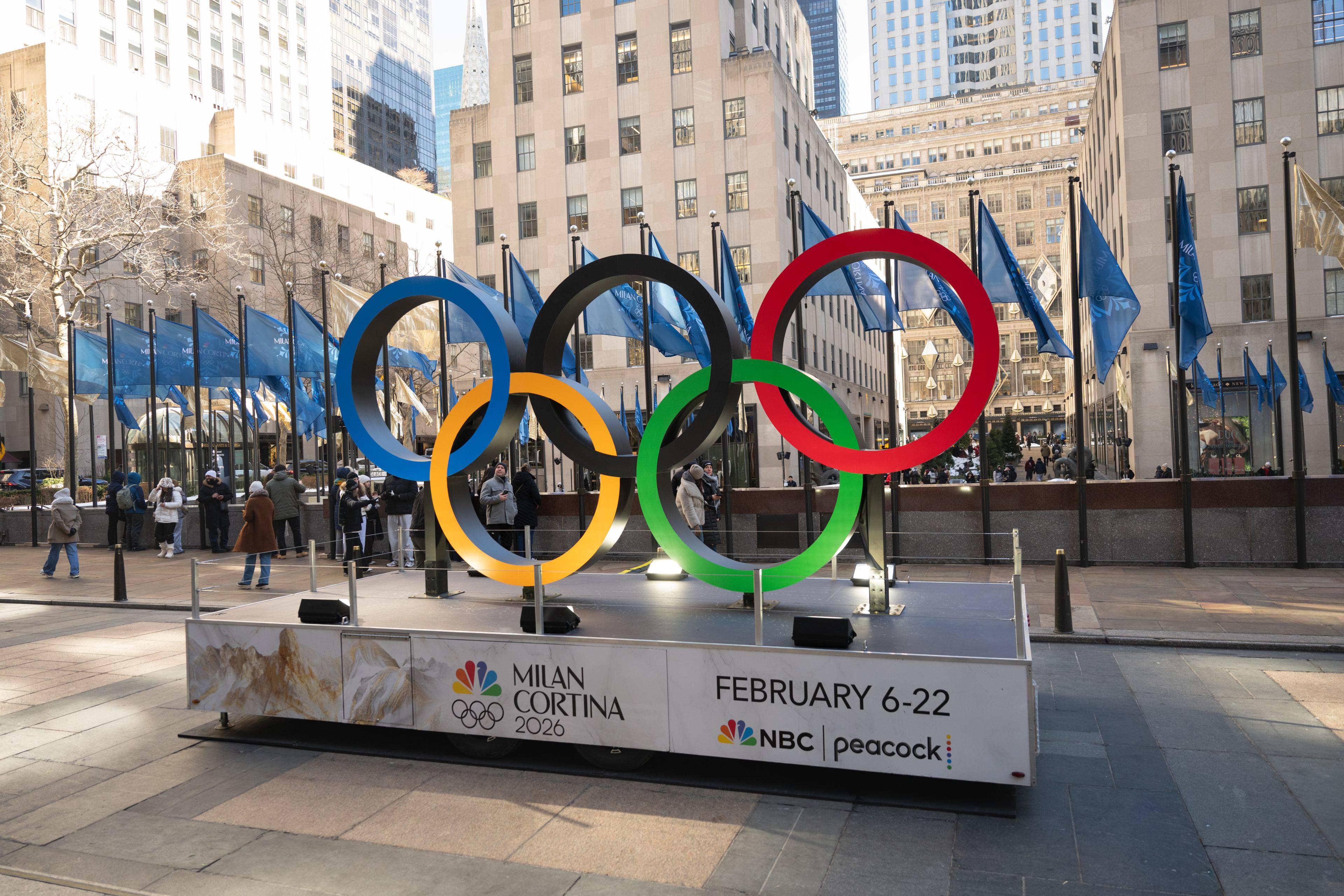 olympic rings at rockefeller center