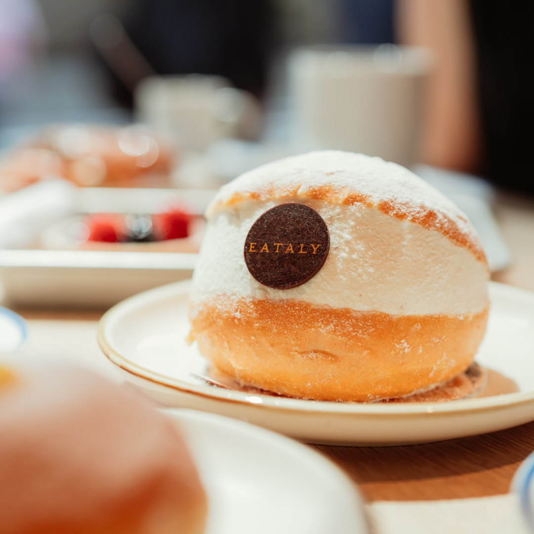 A bomboloni from Eataly Caffè at Rockefeller Center