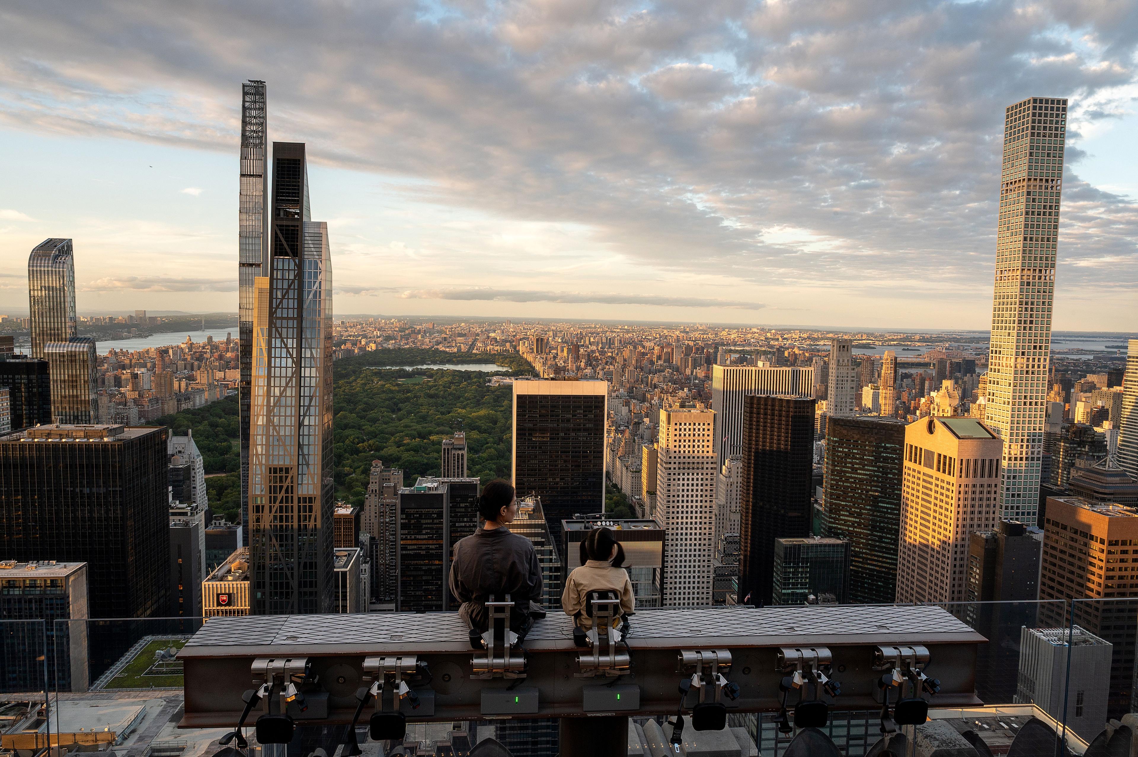 the beam experience at top of the rock