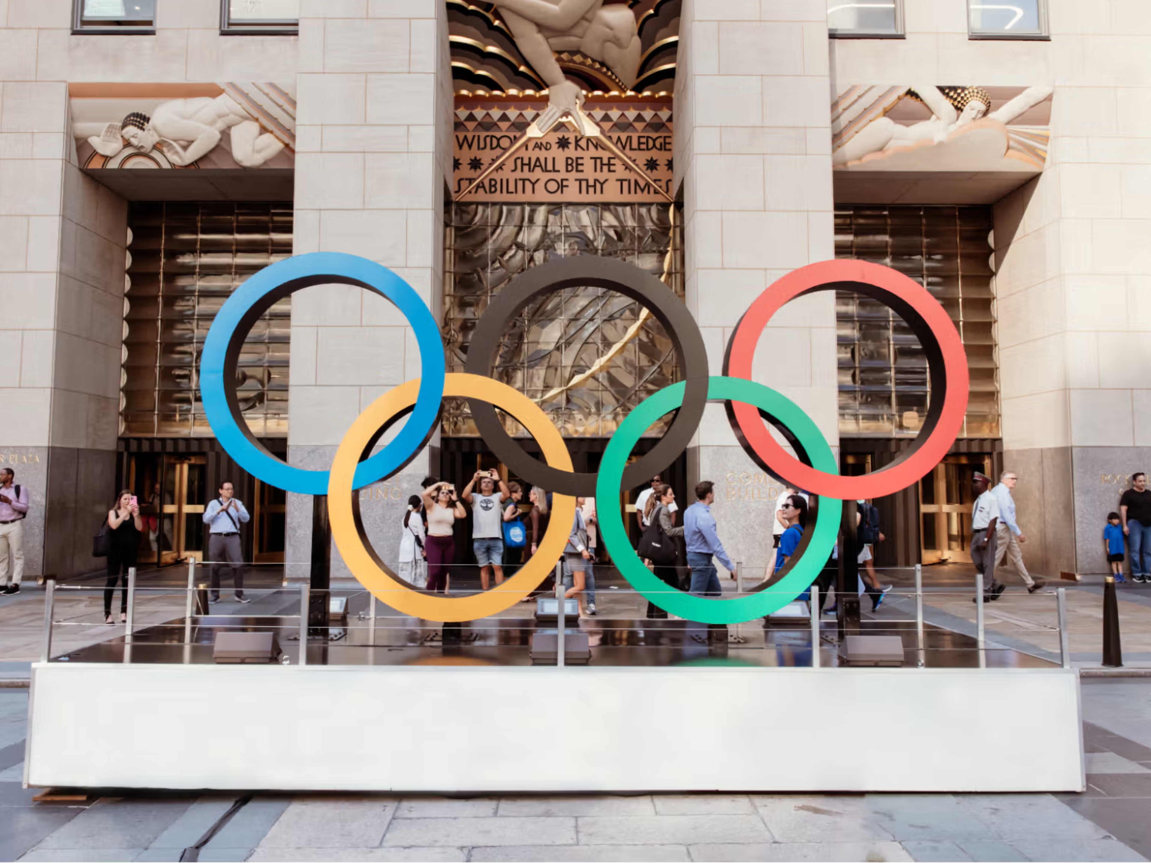 olympic rings at rockefeller center