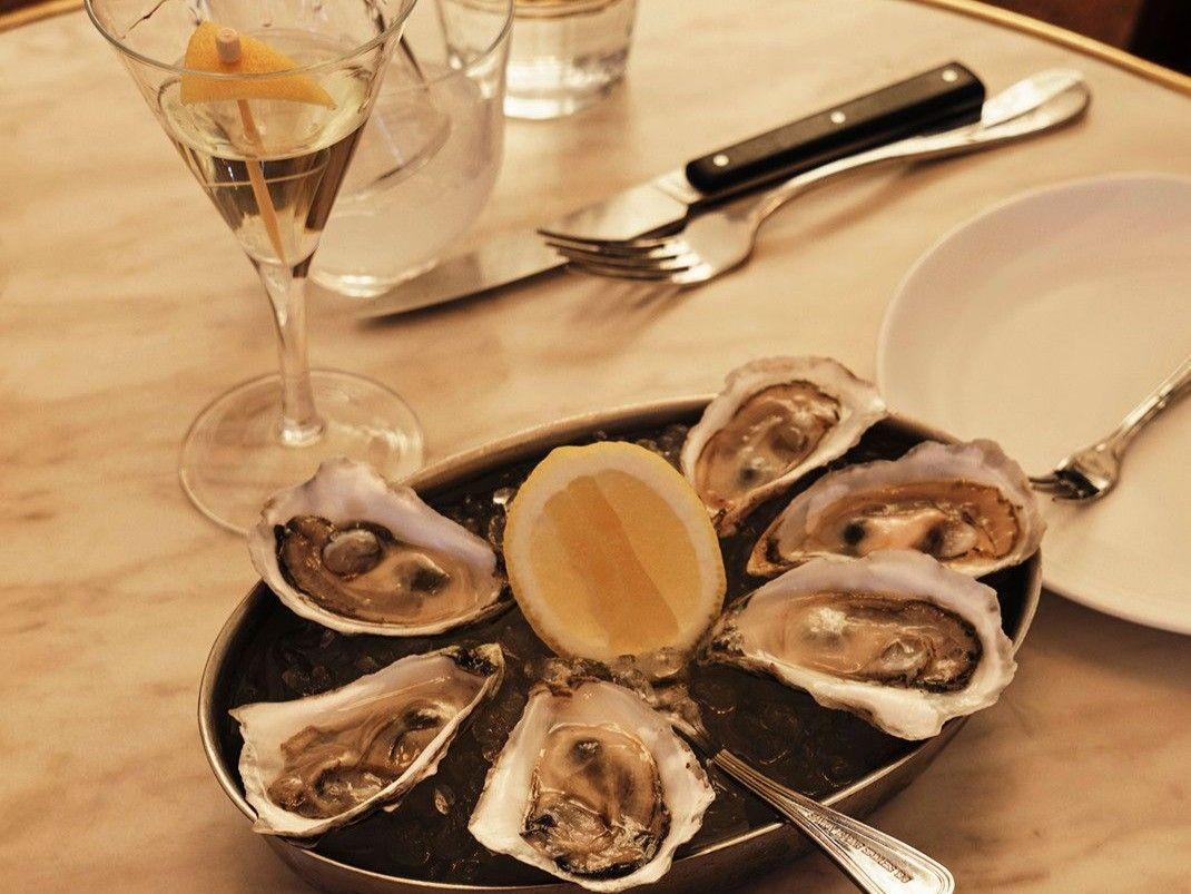 Oysters at Le Rock