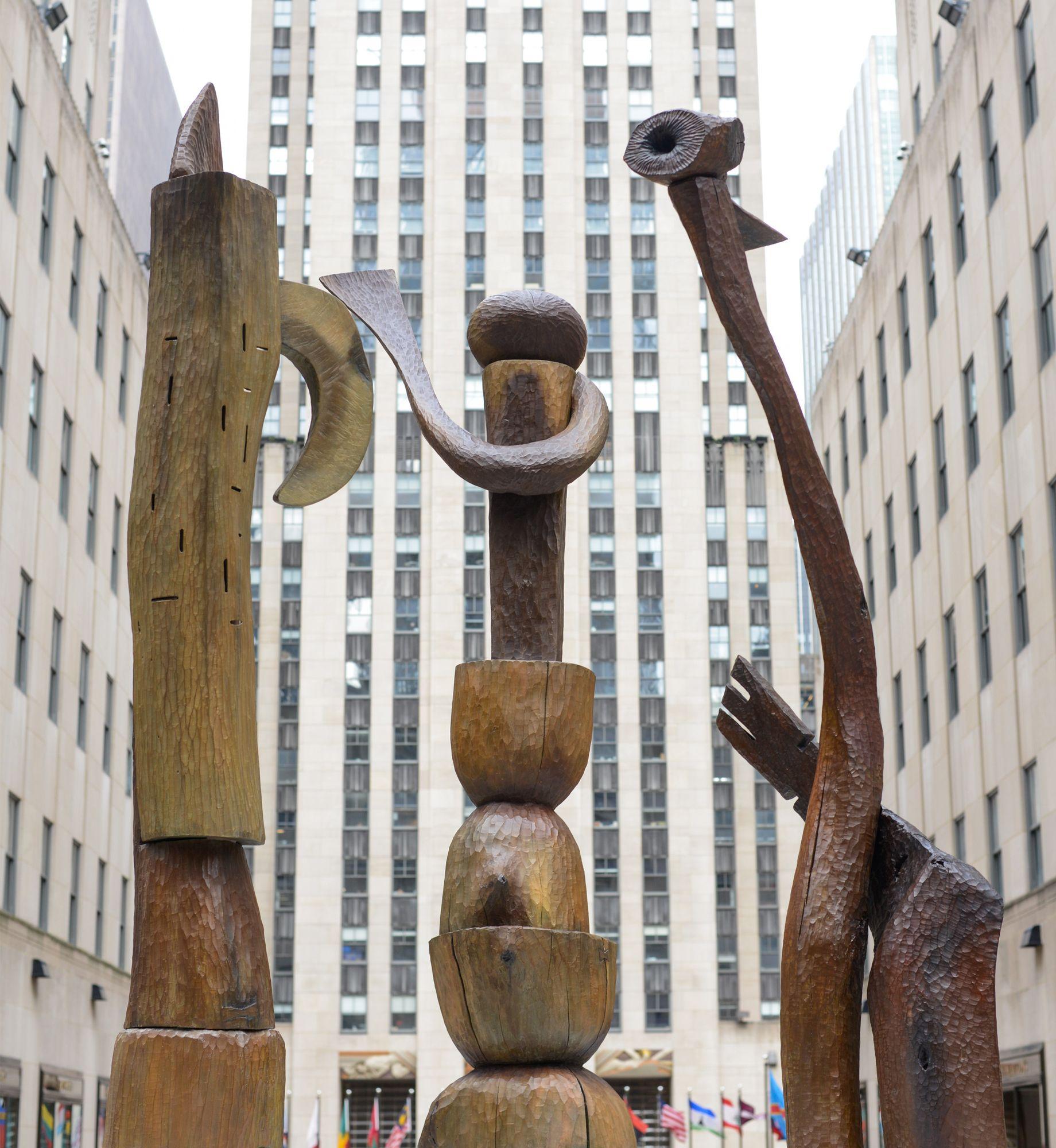 Frieze Sculpture at Rockefeller Center