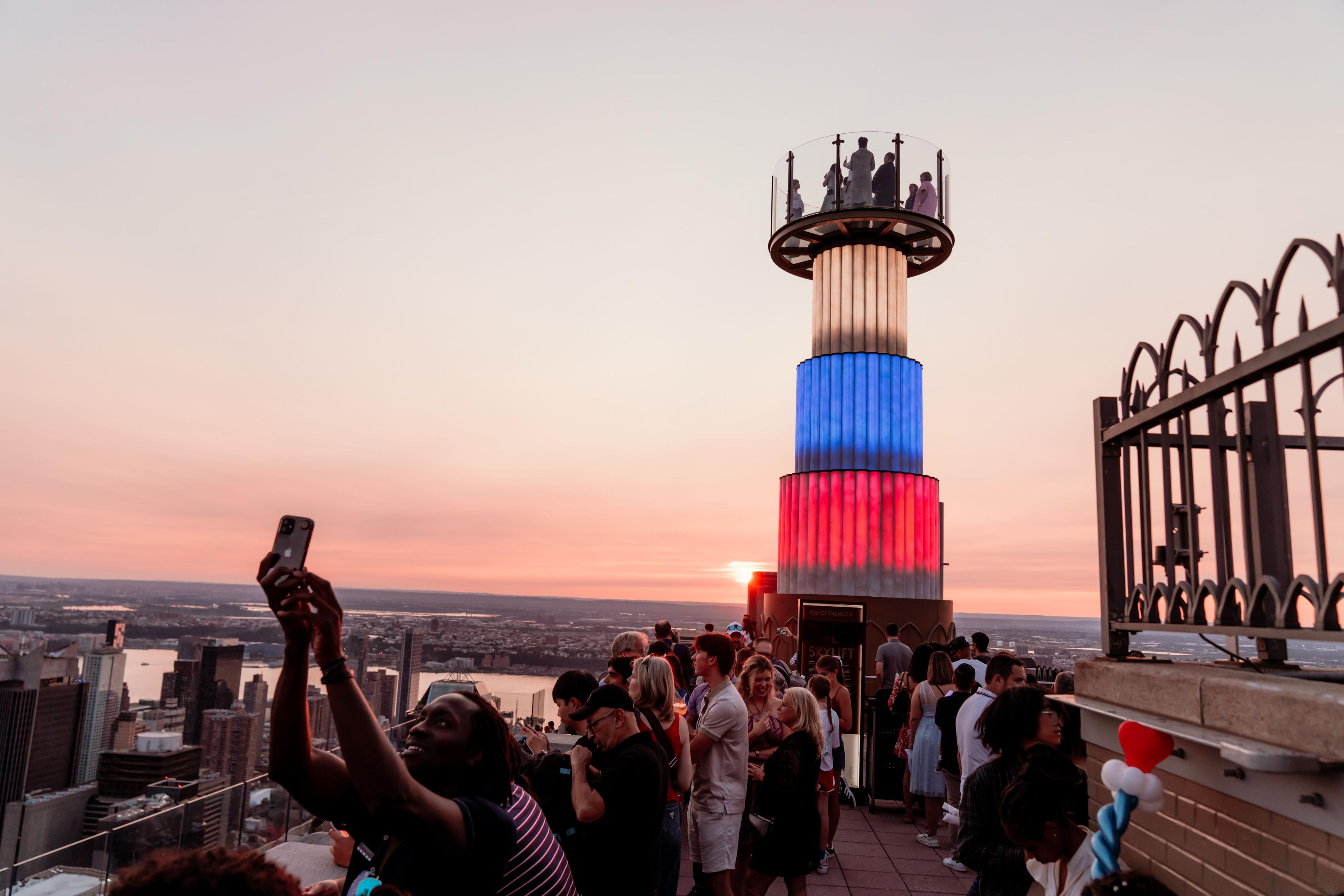 skylift light show