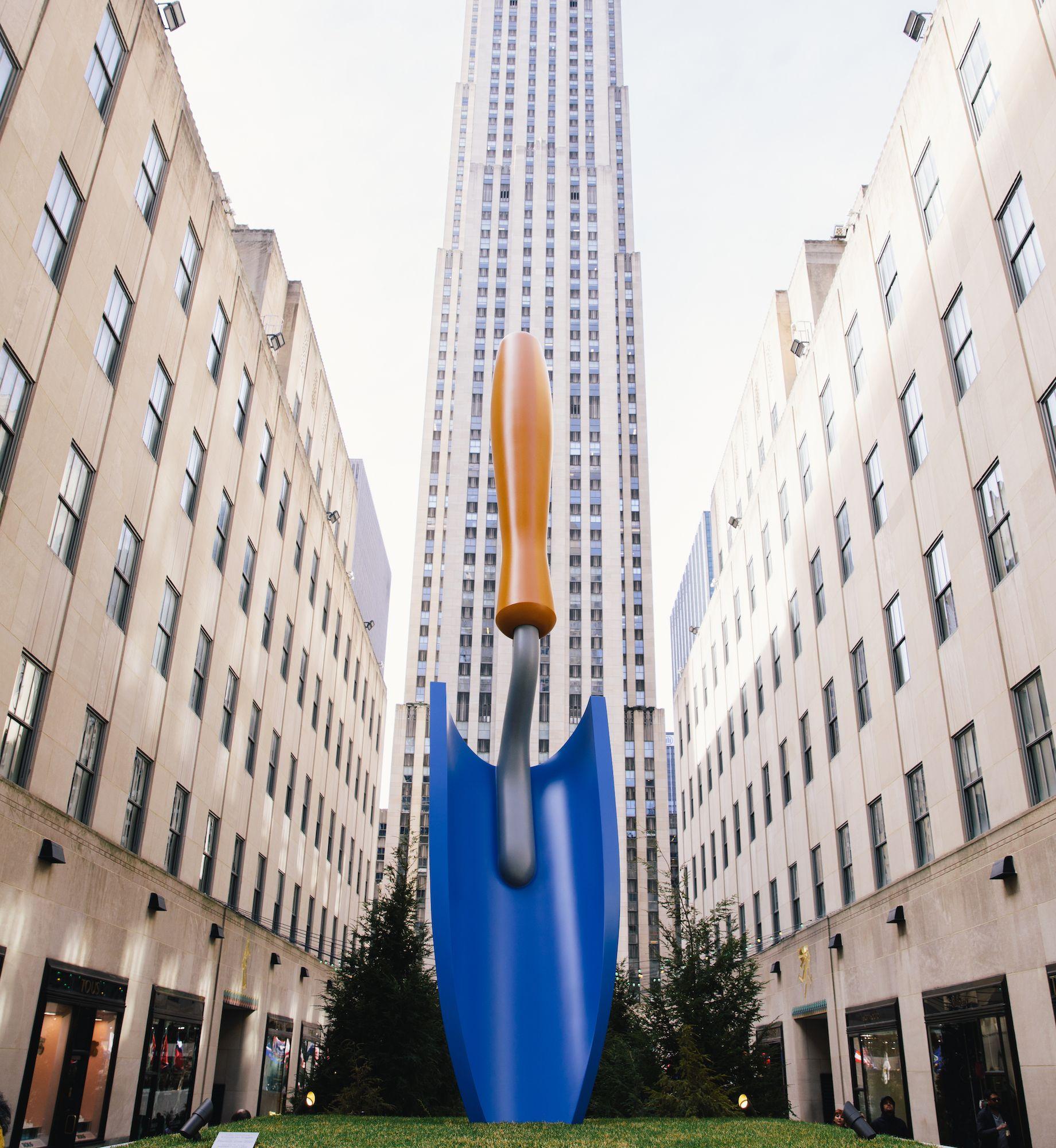 'Plantoir, Blue' by Claes Oldenburg and Coosje van Bruggen in the Channel Gardens at Rockefeller Center