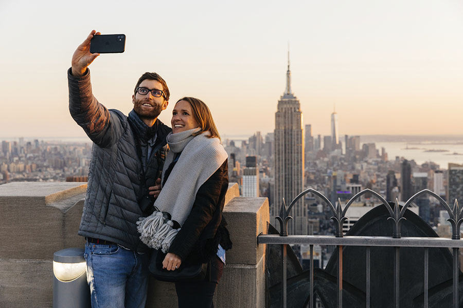 3 decks, 360 degree must see views, a city that's all yours.